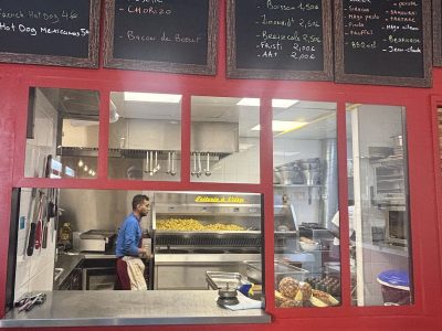 Le nouveau restaurant Une Friterie à Vitry / © Virginie Jannière pour Enlarge your Paris