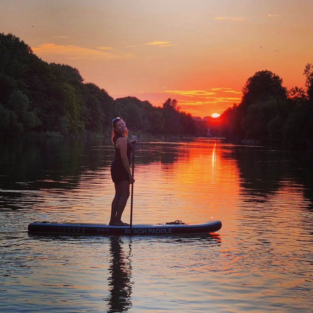À Saint-Maur-des-Fossés, on fait du stand-up paddle entre les îles de la Marne / © Beach Paddle