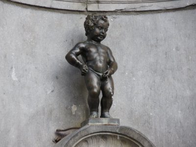 Le Manneken Pis à Bruxelles / @ Niels Mickers