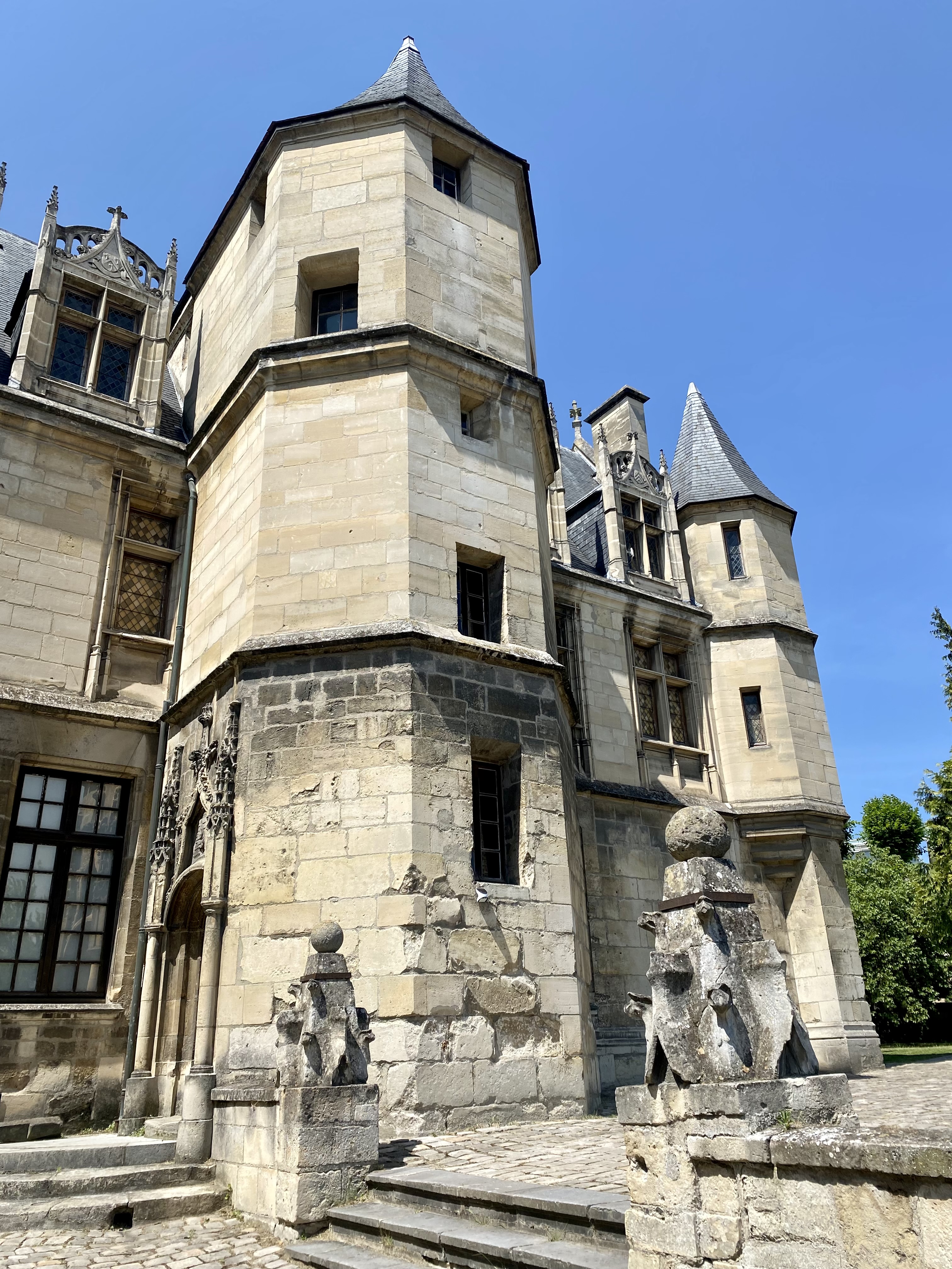 Pontoise, ville d'Histoire. Adrien Laplanche pour Enlarge your Paris