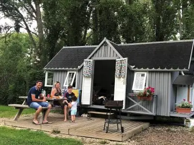 Le camping de l'île de Boulancourt en Seine-et-Marne / © Camping île de Boulancourt