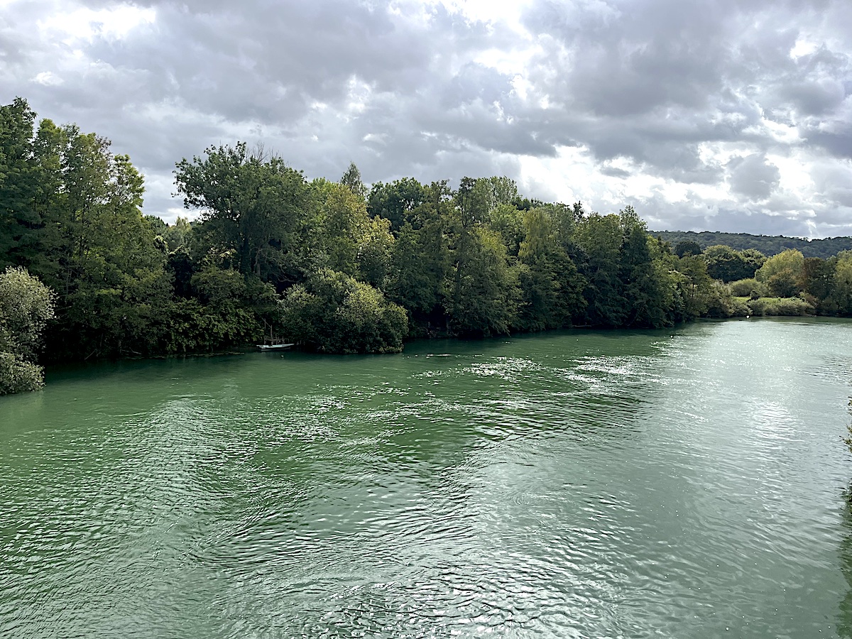 Inauguré le long de la Marne, le GR 15 permet notamment d'aller découvrir les vignes de champagne dans le Grand Paris / © Pauline de Quatrebarbes pour Enlarge your Paris